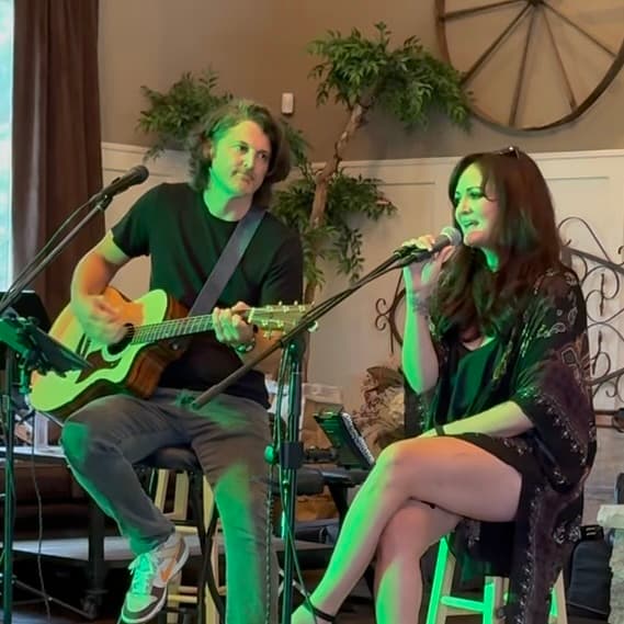 Hayden & Hook performing