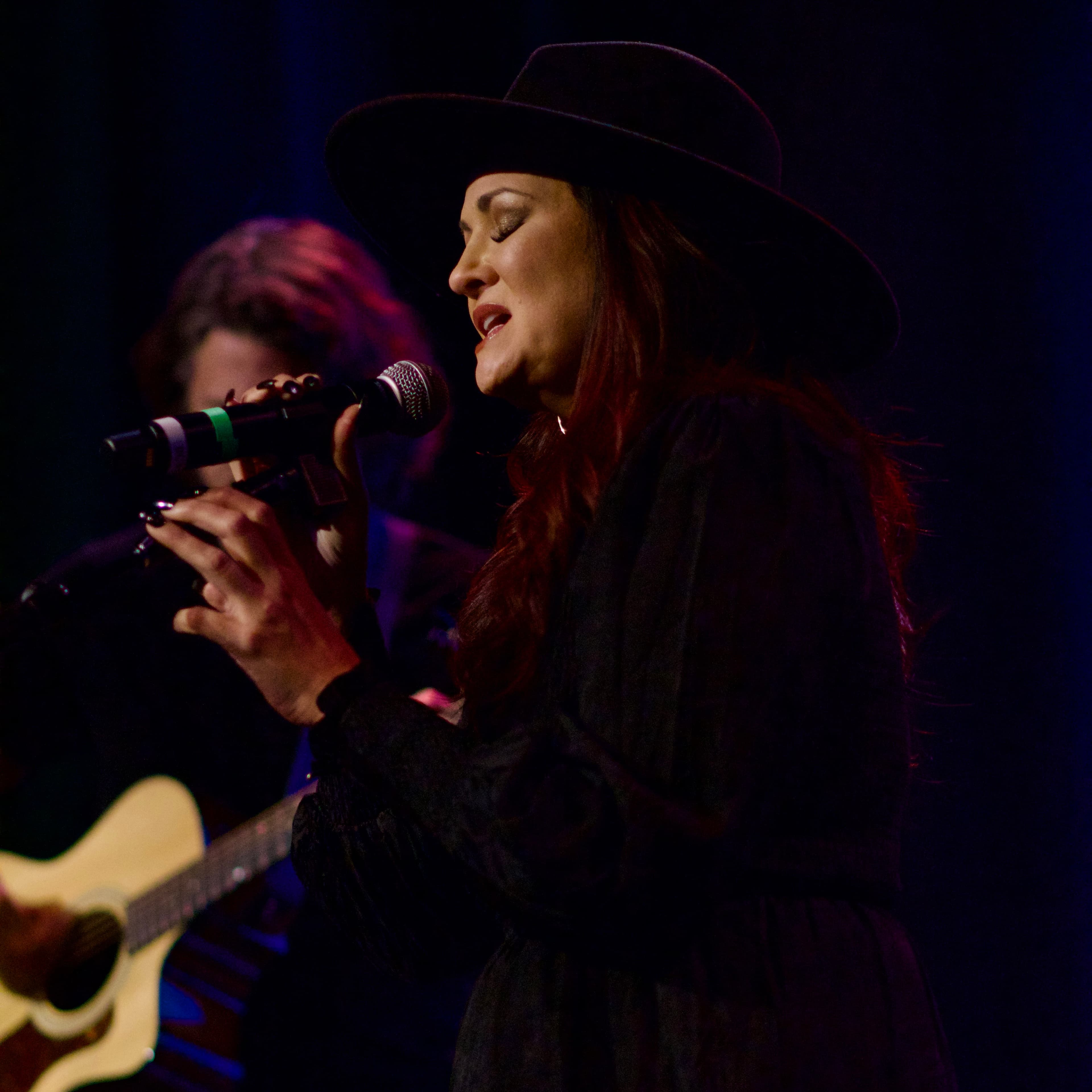 Hayden & Hook performing live